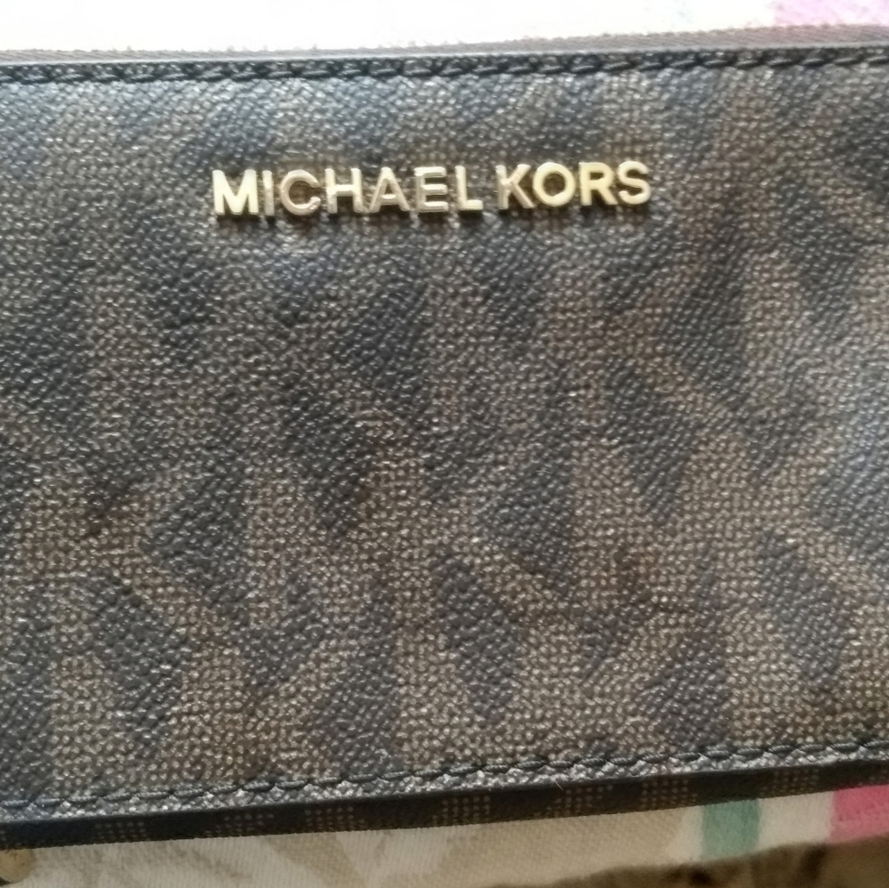 Michael Kors wallet